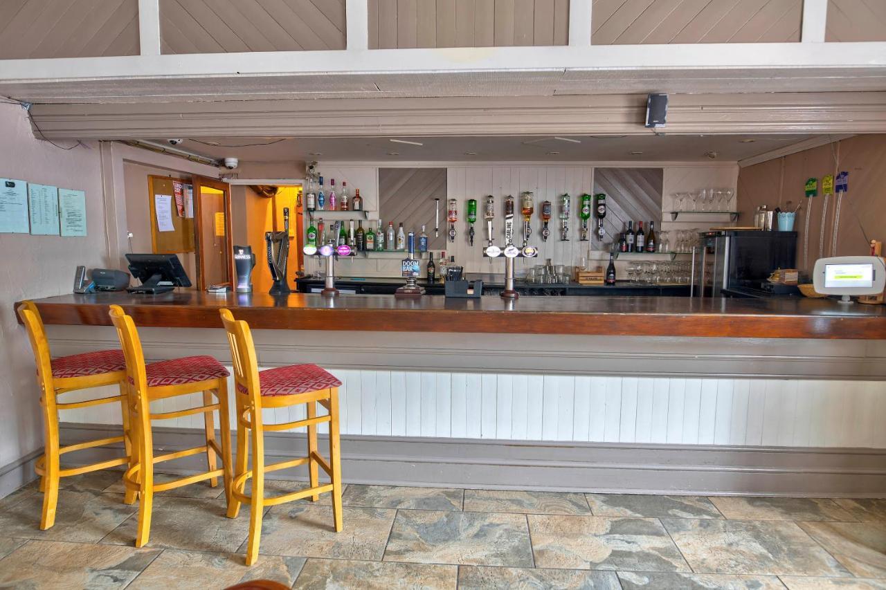 The Bridge Hotel Трапстън Екстериор снимка